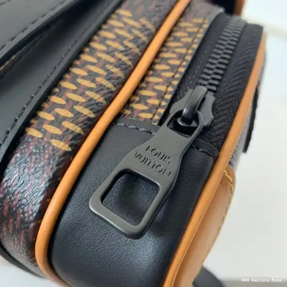 Aaa replica bags MESSENGER AMAZONE VUITTON LOUIS NANO 0509